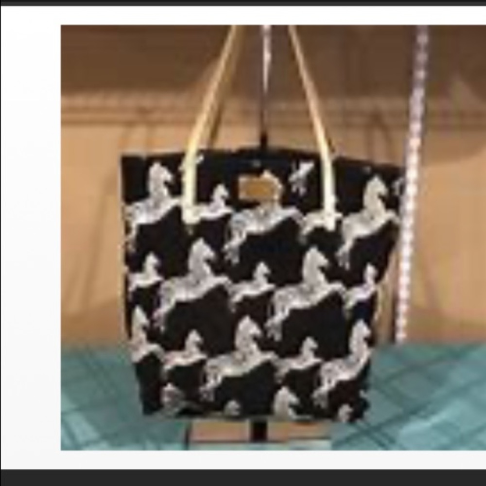 NEWNWOT Stunning and Sylish Kate Spade Tote Bag
